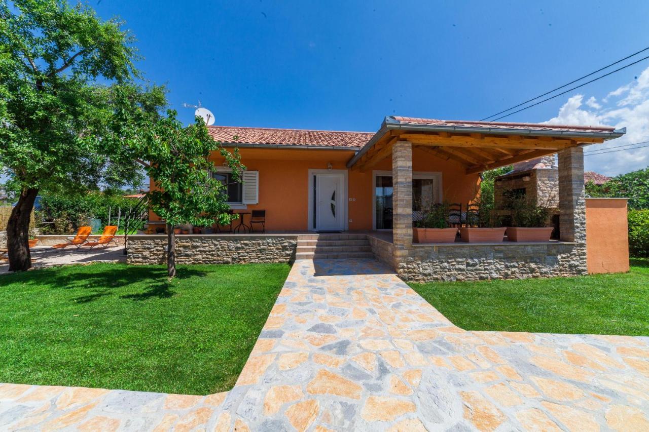 Bella Casa Villa Sukosan Exterior photo